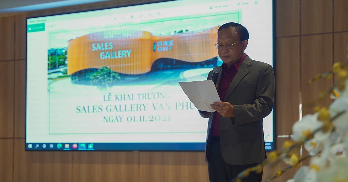 Ông Lê Văn Minh – Thành viên HĐQT, Tổng giám đốc Van Phuc Group phát biểu tại hội trường Sales Gallery Diamond Valley